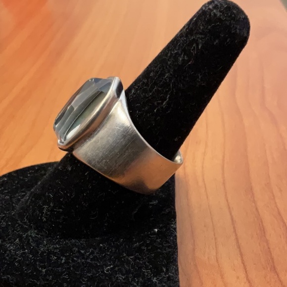 Kendra Scott Rhodium Plated Leah Mood Ring - Picture 3 of 9